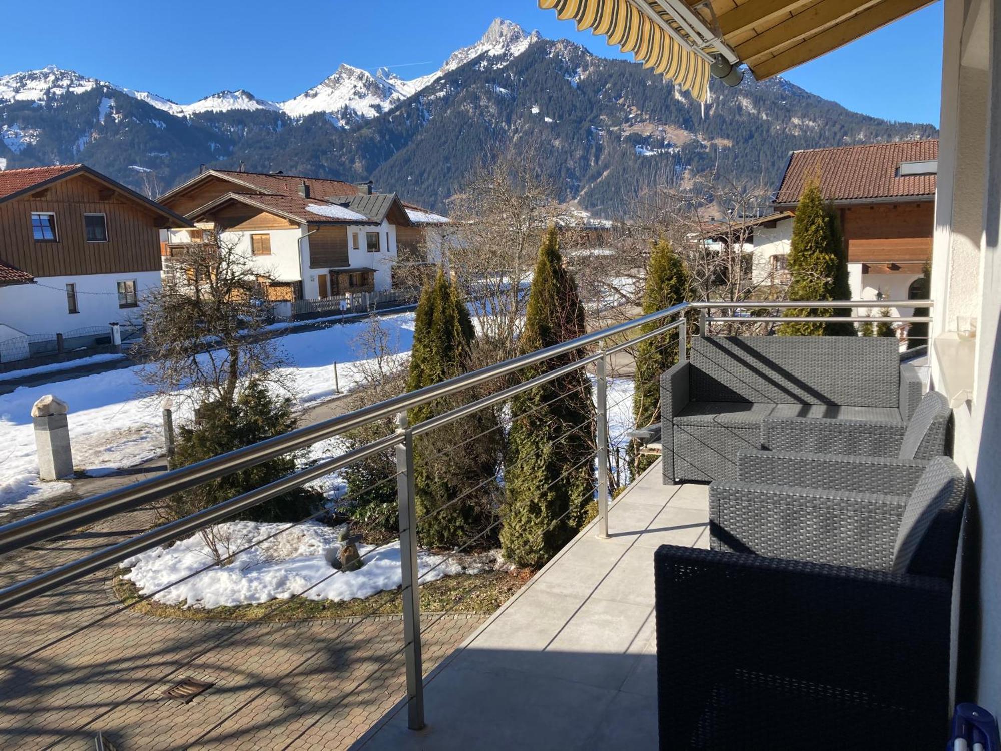 Alpin-Check-In Apartman Reutte Kültér fotó