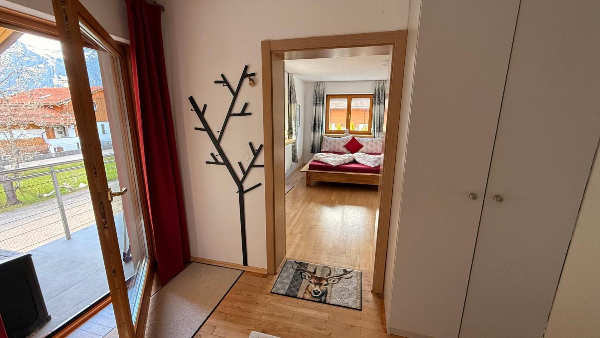 Alpin-Check-In Apartman Reutte Kültér fotó